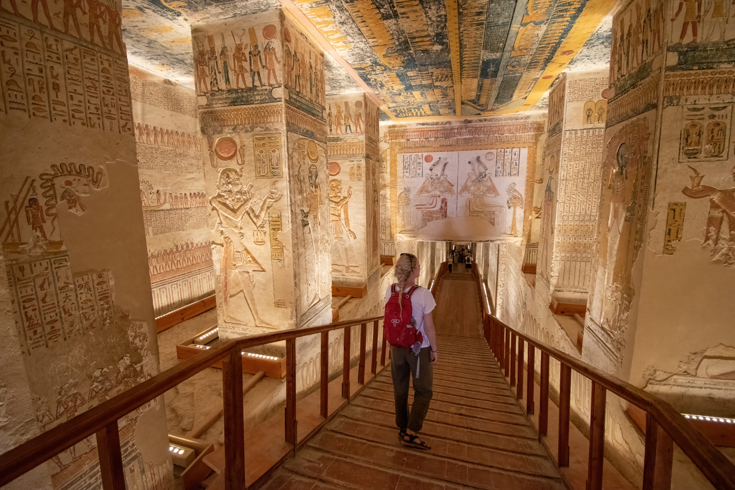 Two Day from Hurghada Luxor with Valley of Kings & Habu