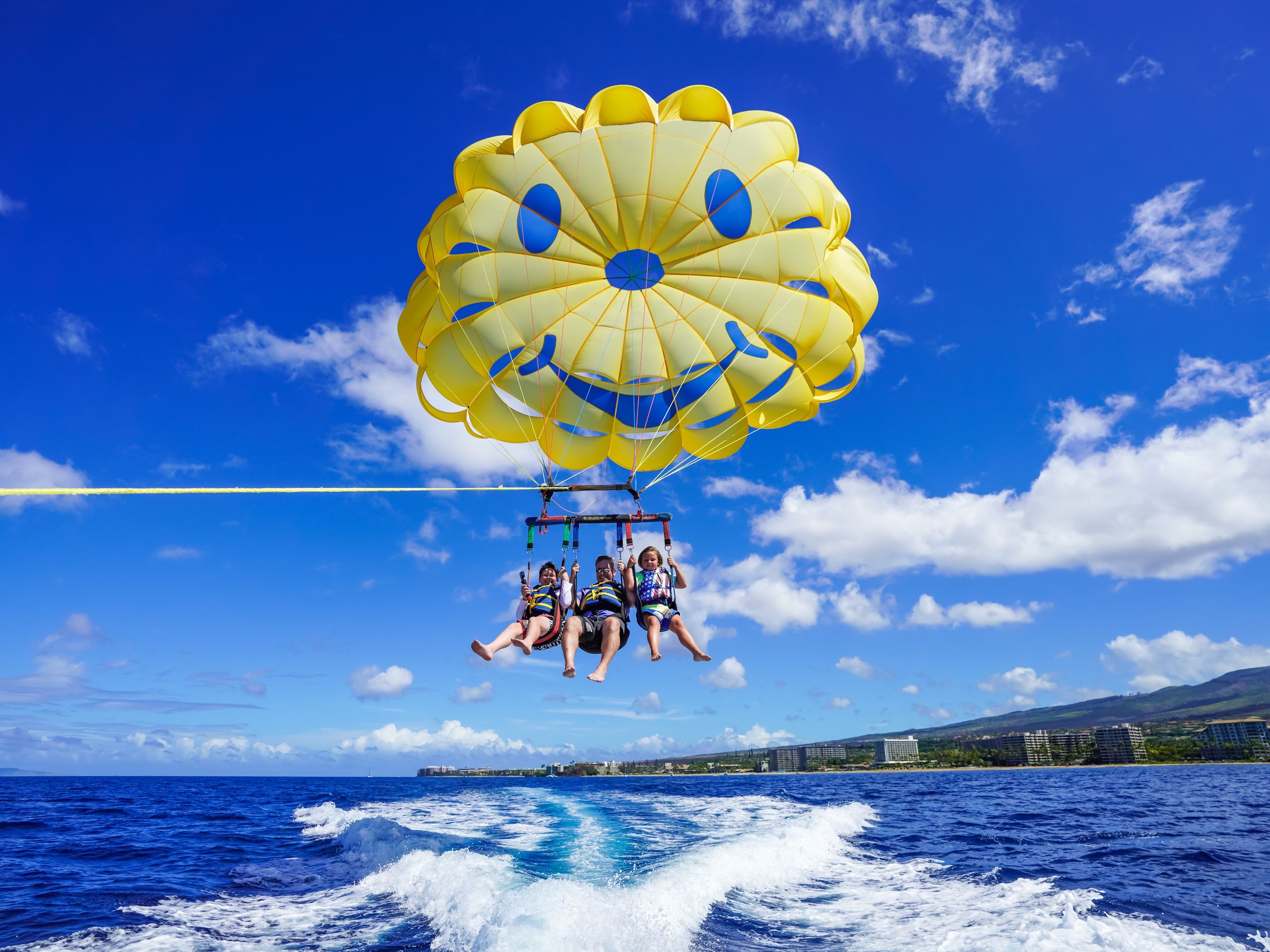Hurghada: Parasailing Adventure