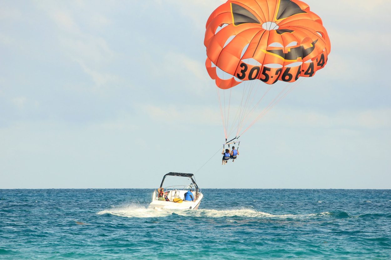 Hurghada: Parasailing Adventure - photo 1