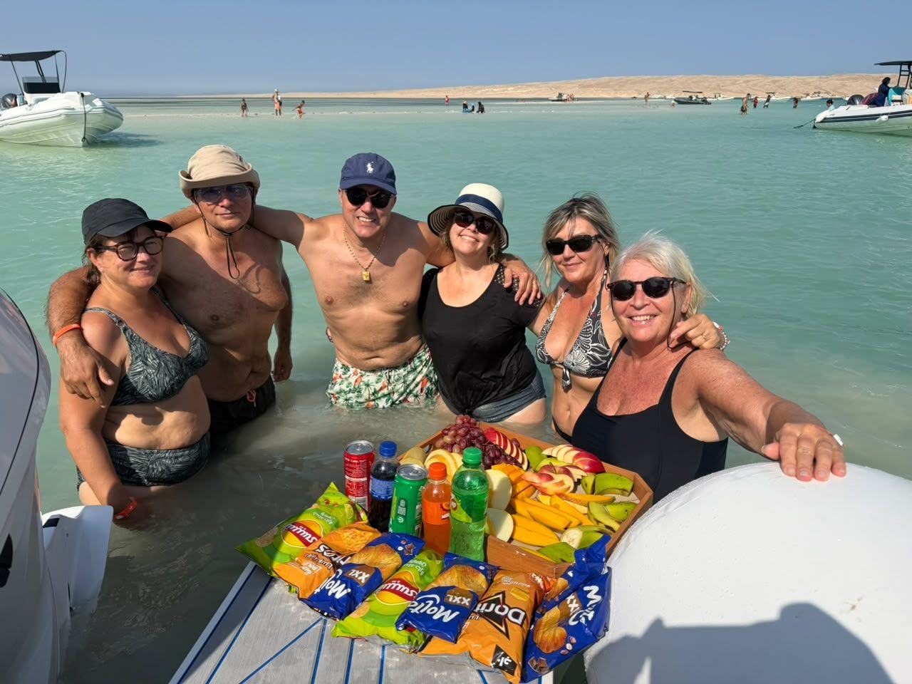 Hurghada: Private Speedboat, Dolphins, Snorkeling & Islands
