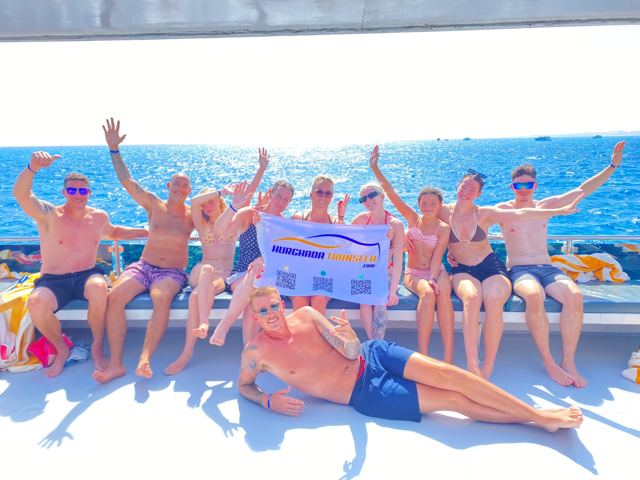 Guests on the boat to Orange Bay