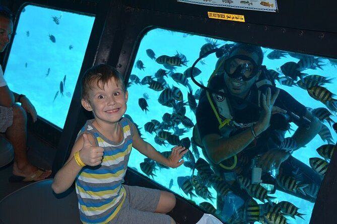 Semi-Submarine Snorkeling Sea Trip & Transfer – Hurghada